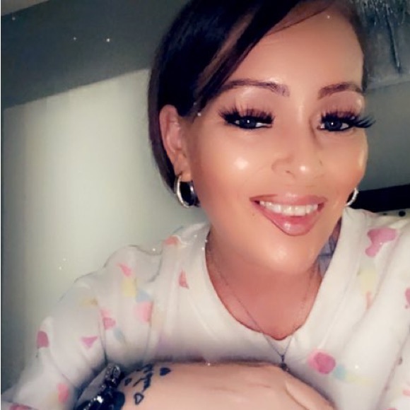 Hello mom of 5 I resale our stuff, clothes my autistic teen designs plz read ⬇️ - Picture 3 of 16